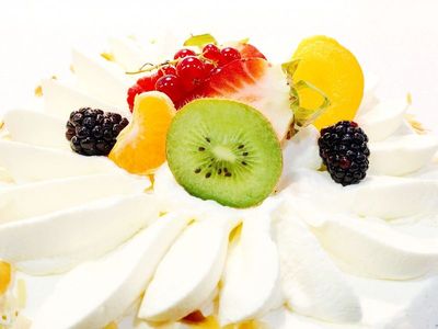 Gâteau Crème Chantilly Panachés de Fruits à Partager Fait Maison Fête des Grands-Mères Boulangerie Aixoise Marseille